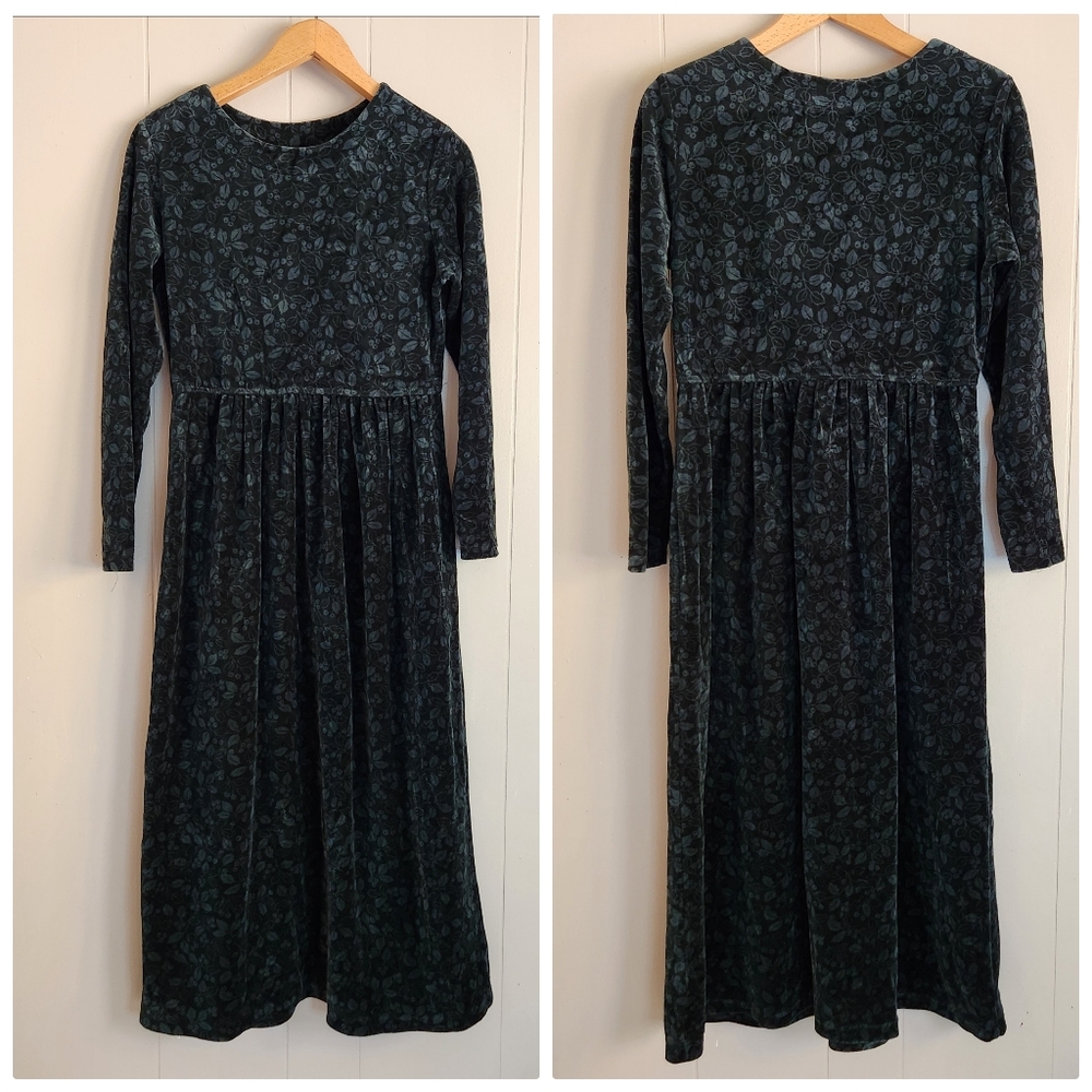 L.L. Bean vintage 90s velour dress green Holly print midi modest Grandmacore 8